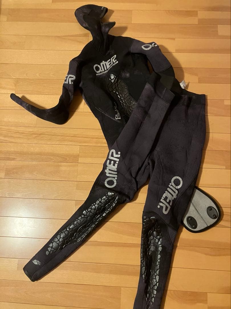 Omarウェットスーツ ブラックムーン 魚突き　スピアフィッシング