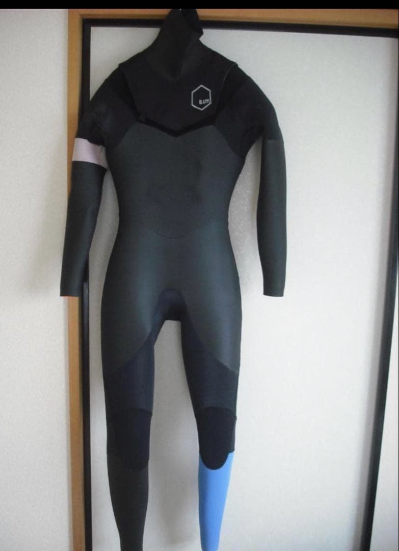 値引き❗️稀少フル5mm　程度良好セミドライ　BLANK ブランク　ＭＬ　冬