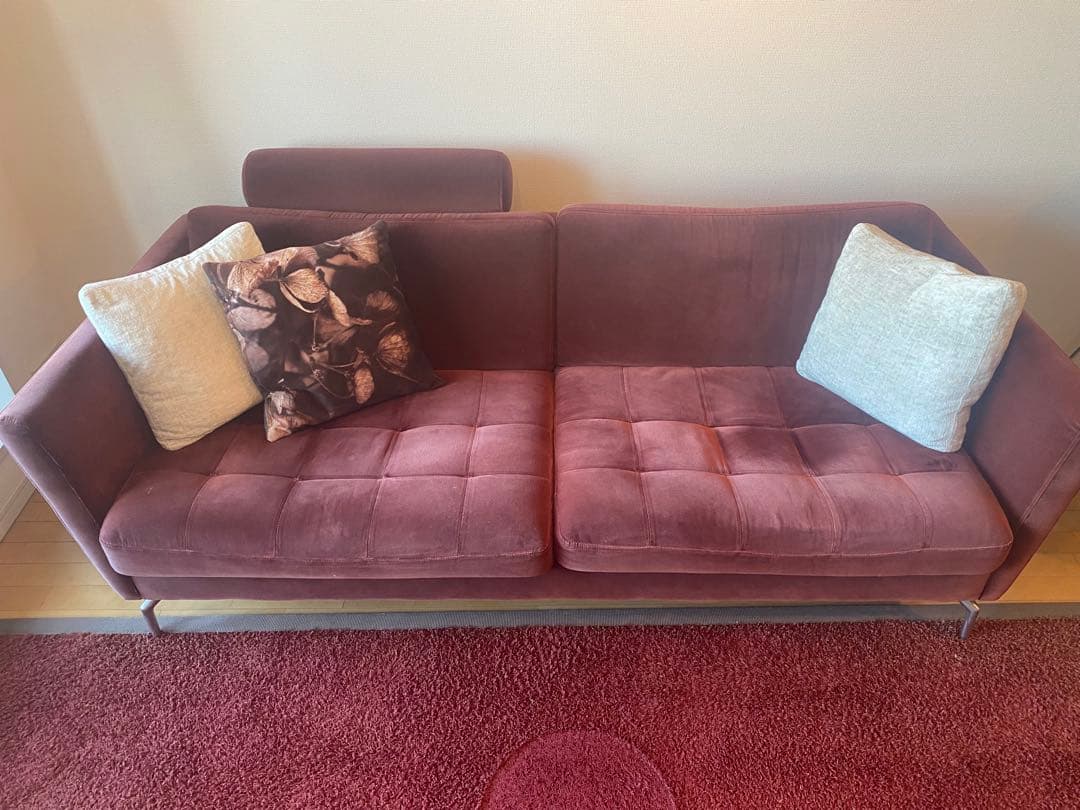 ボーコンセプト　ソファー　クッション3個付き