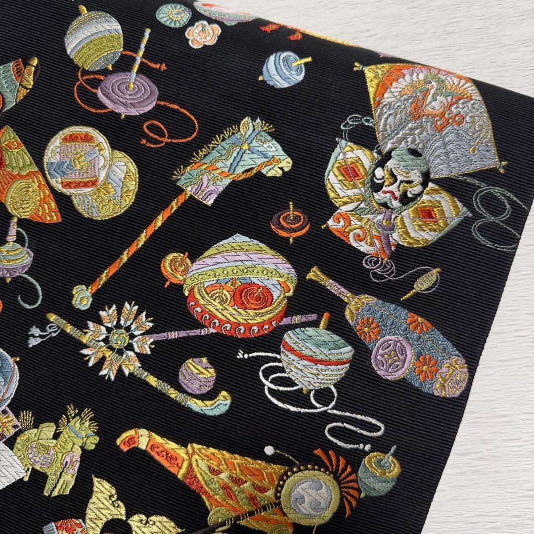 m-62 西陣 山下織物 遠野物語 袋帯 唐織 正絹 黒地 美品