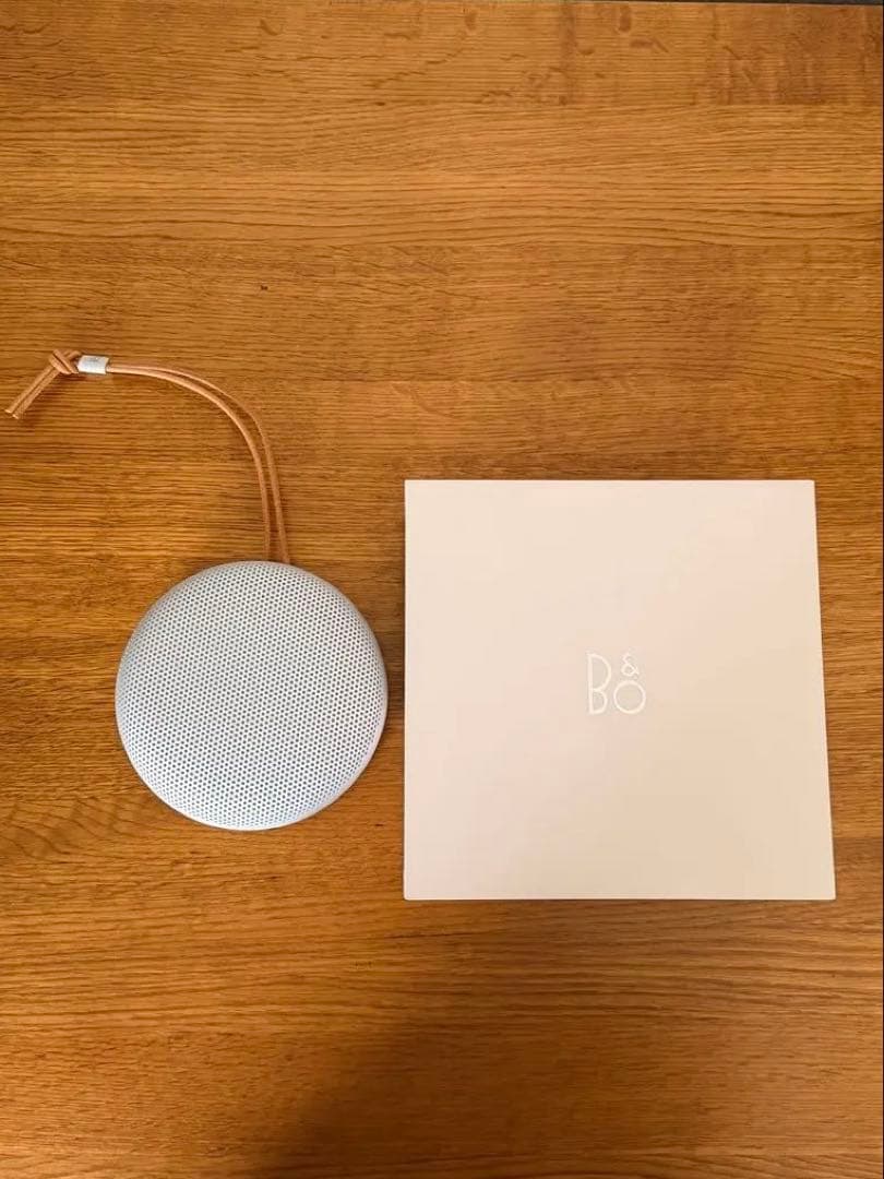 1ヶ月使用　B&O Beosound A1 3rd gen シルバー