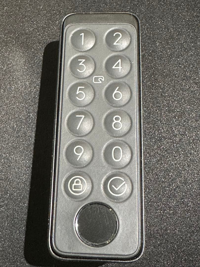 SwitchBot ロック pro 本体 ＆ 指紋認証パッド ＆ 専用充電池