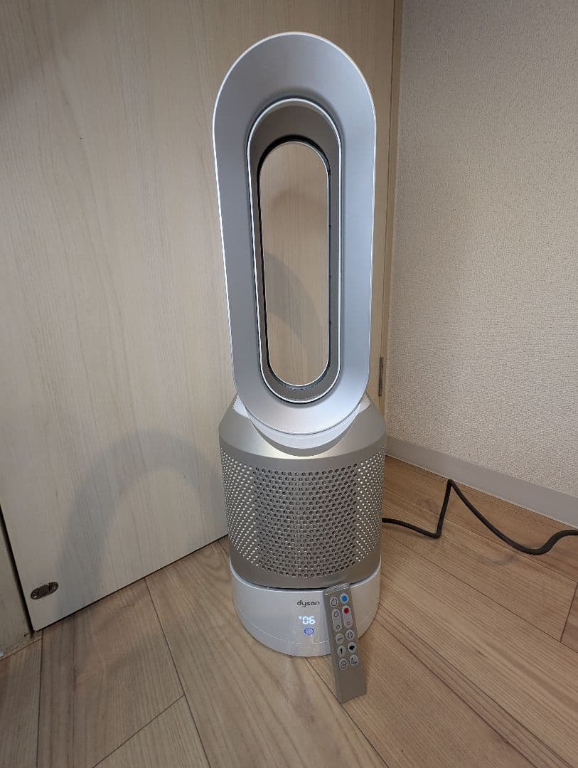 Dyson Pure Hot+Cool HP02 リモコン付き電池交換済み
