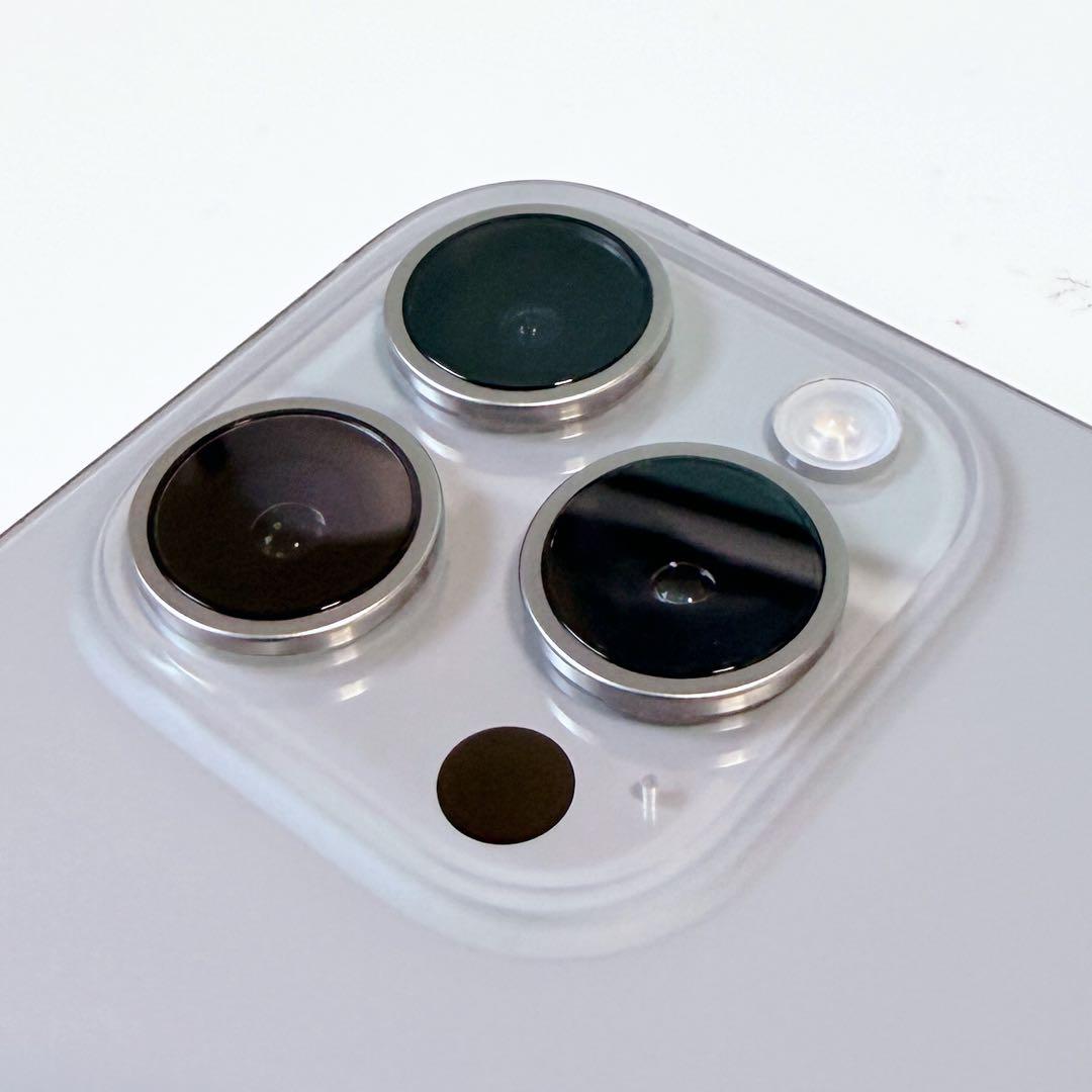 美品☆Apple iPhone 15 Pro 128GB ナチュラルチタニウム