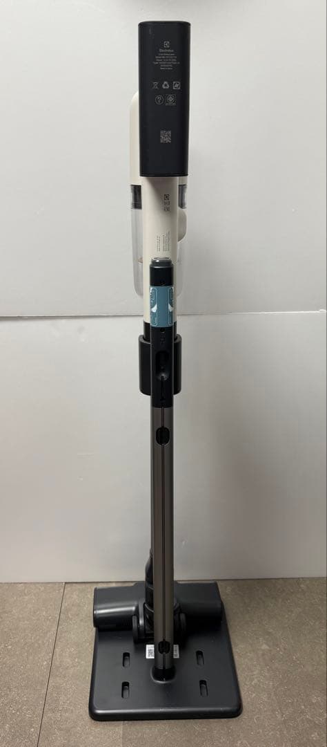 エレクトロラックス◇掃除機 Ultimate 700 シェルホワイト