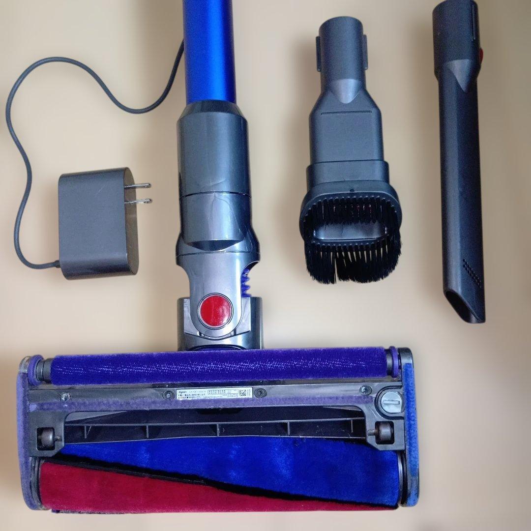 送料込 美品V8SV10Kスティック&ハンディクリーナー 充電器・ノズル2種付き