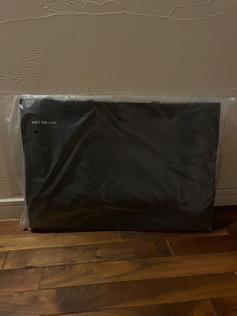 メルトザレディ Melt the lady エナメル ロゴトートバッグ ブラック