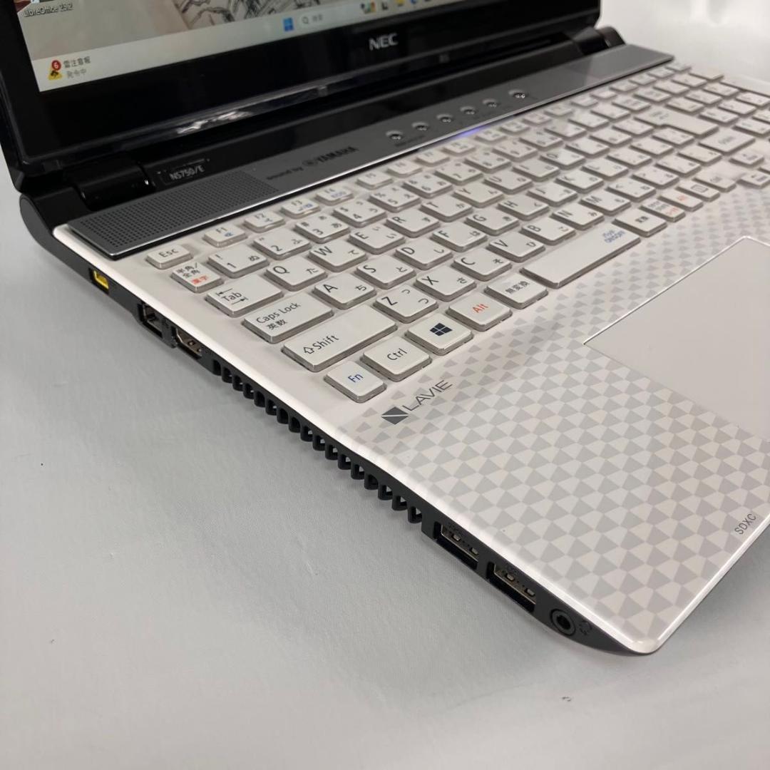 Core i7 SSD1TB メモリ16GB Windows11 ノートパソコン