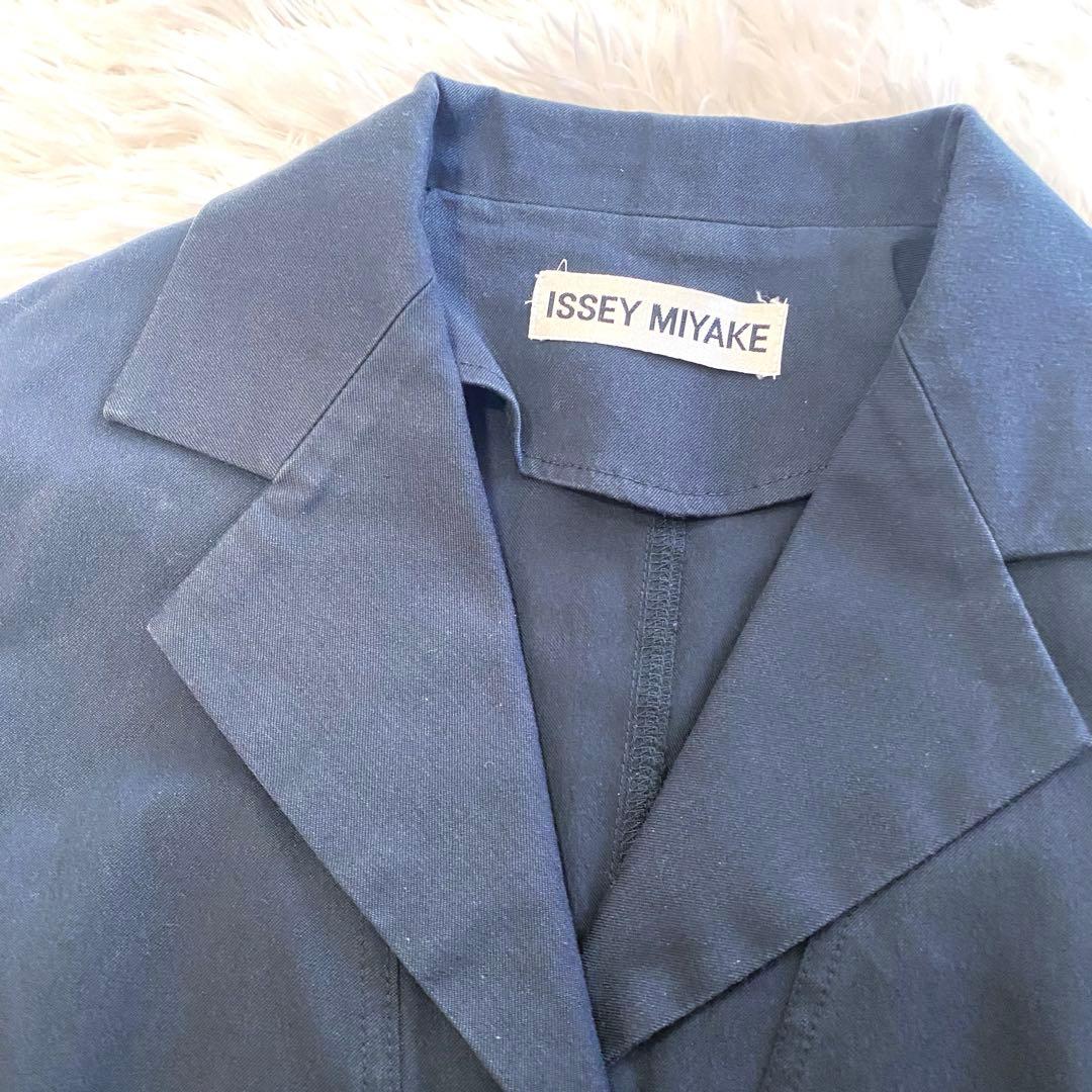 ISSEY MIYAKE ネイビー　テーラードジャケット サイズ2