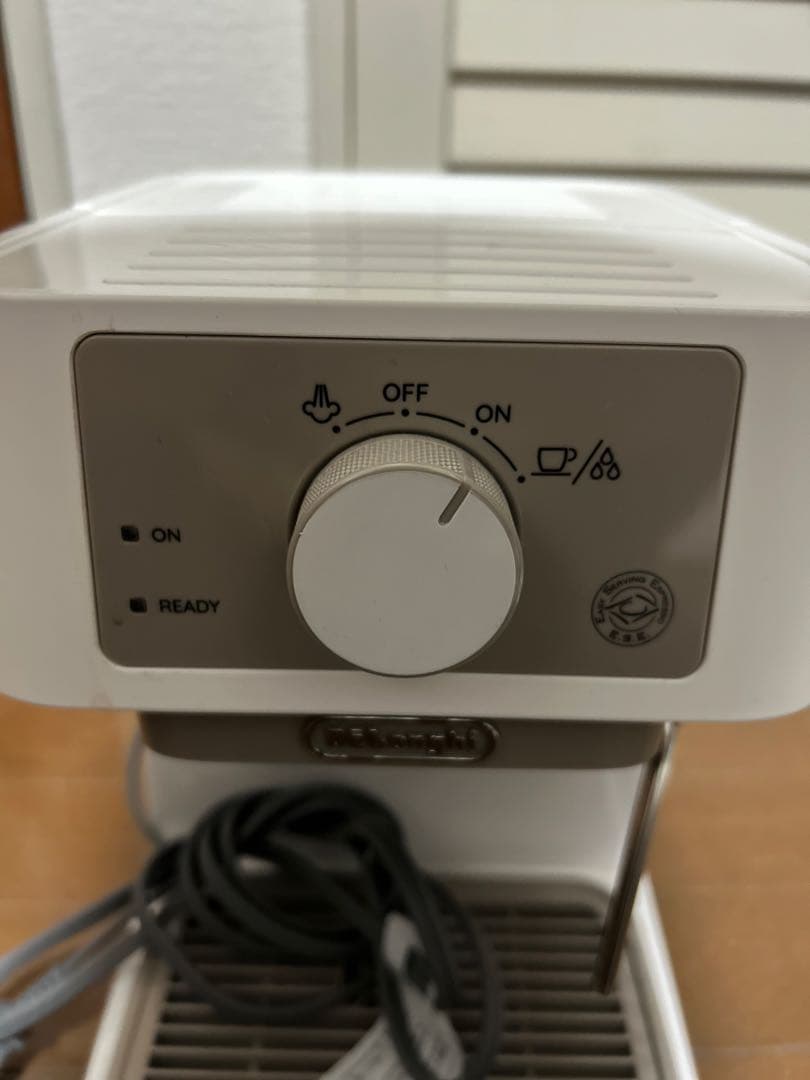 美品　De'Longhiエスプレッソメーカー スティローザ EC235J