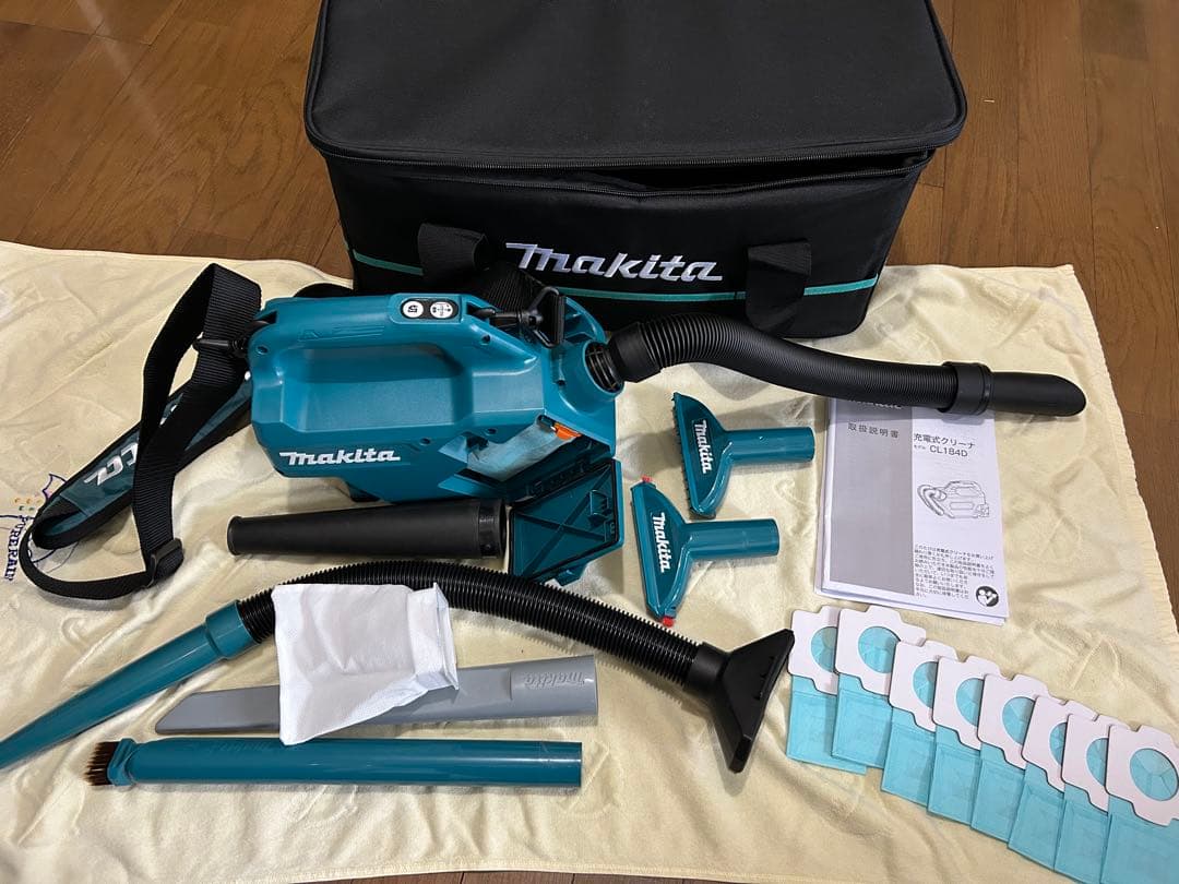 CL184DZ Makita マキタ　掃除機 付属品多数　本体のみ