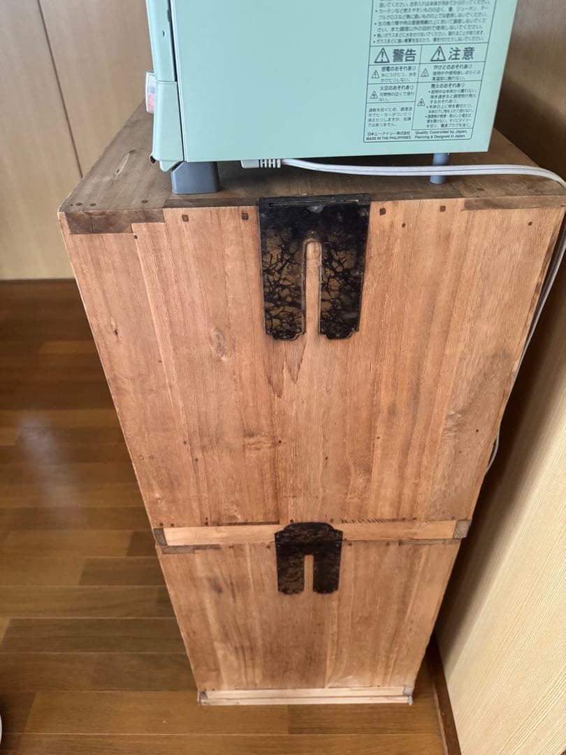 前面ガラス引き出し2段×ガラス戸棚×木製小引き出し3杯　食器棚　シャツケース