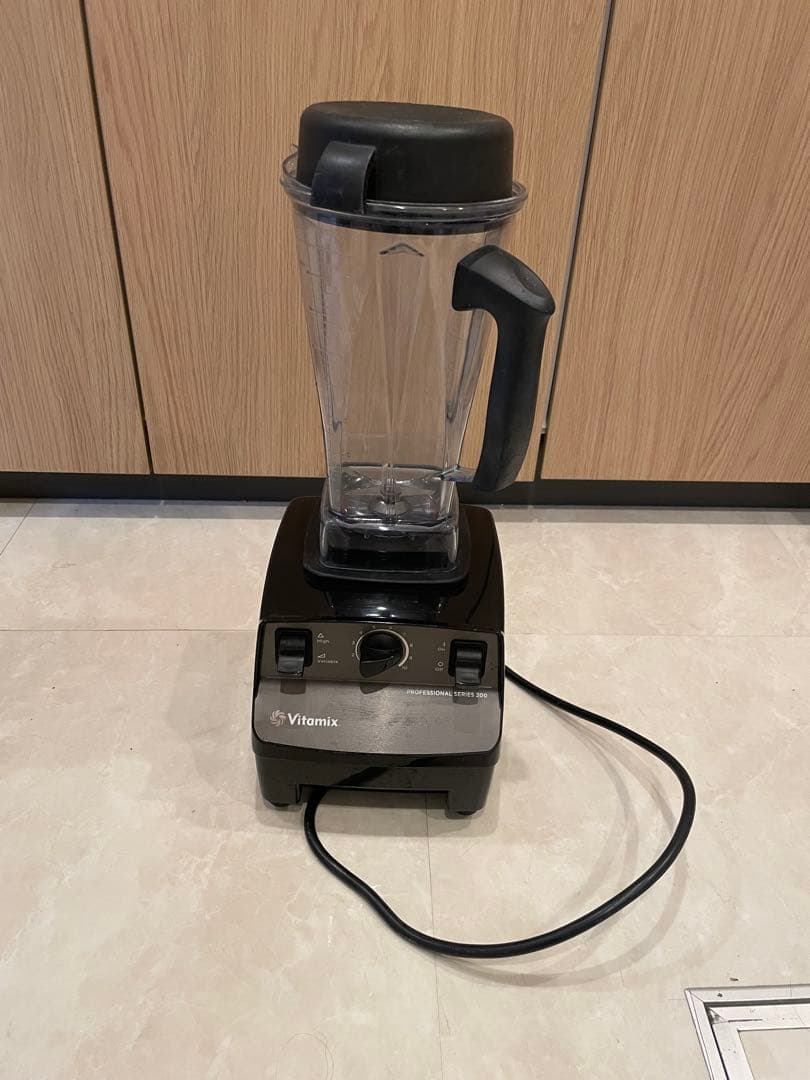 oniwakamaru 専門Vitamix series 200