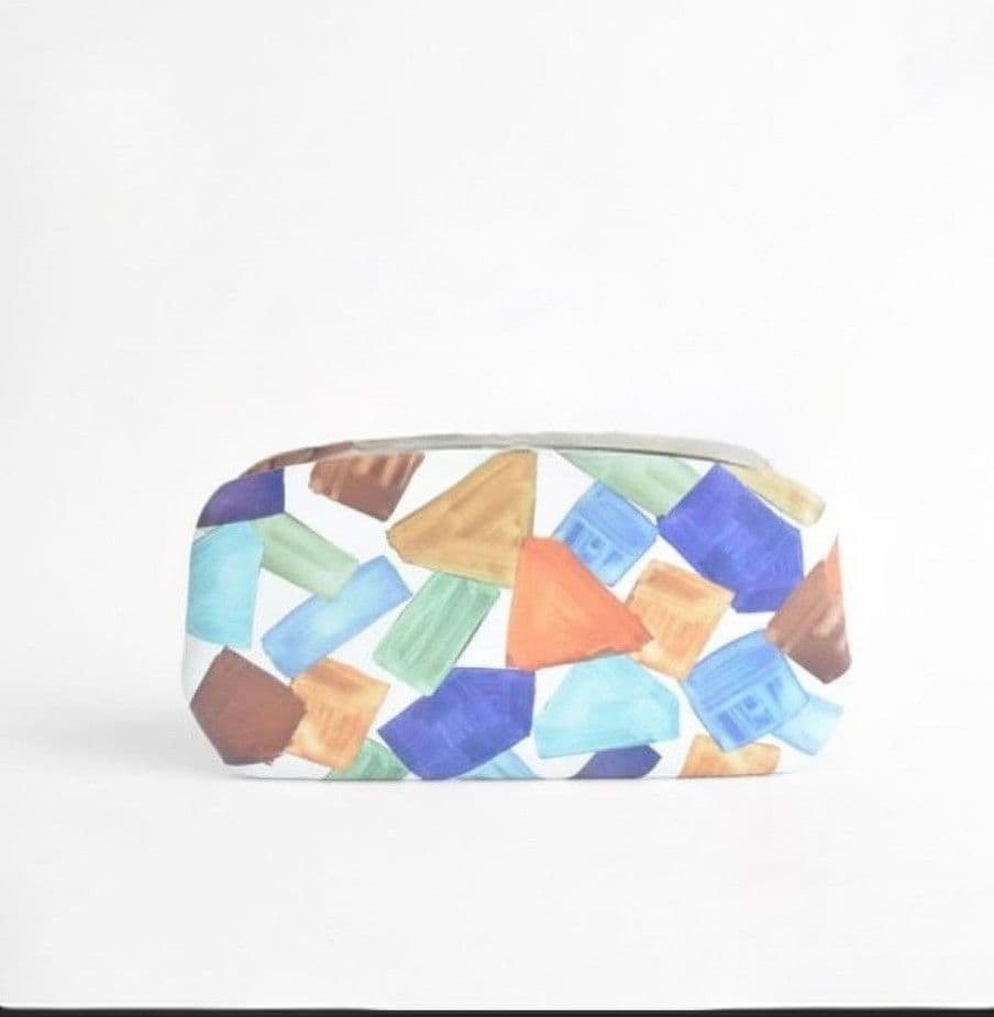 新品未使用品　kawa-kawa カワカワ　口金長財布　マルチペイント【箱付き】