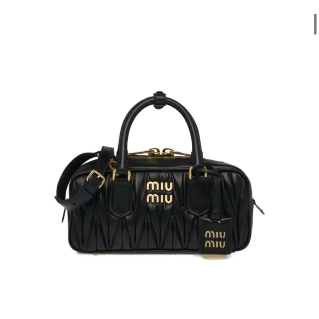 週末値下げ　miumiu ミュウミュウ　アルカディ　マテラッセ　レギュラーサイズ