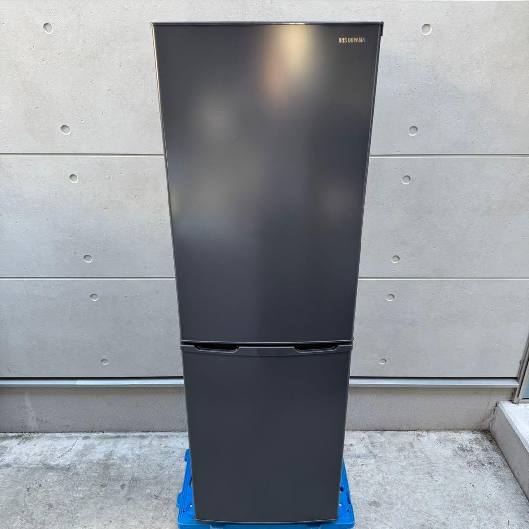 137⭐️2021年製★アイリスオーヤマ　冷蔵庫　ブラック　黒　一人暮らし