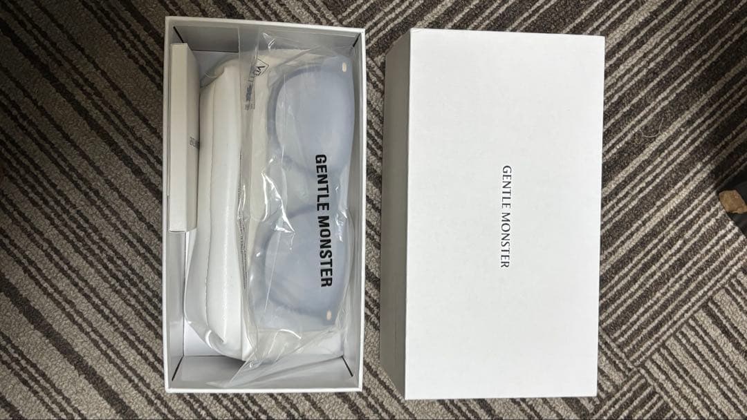 【美品】Gentle Monster ジェントルモンスター クリアレンズ メガネ