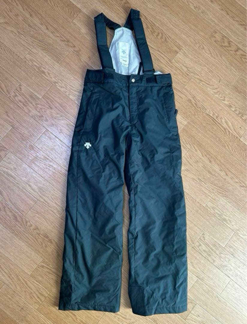 子ども用　スキーウェア　140cm デサント