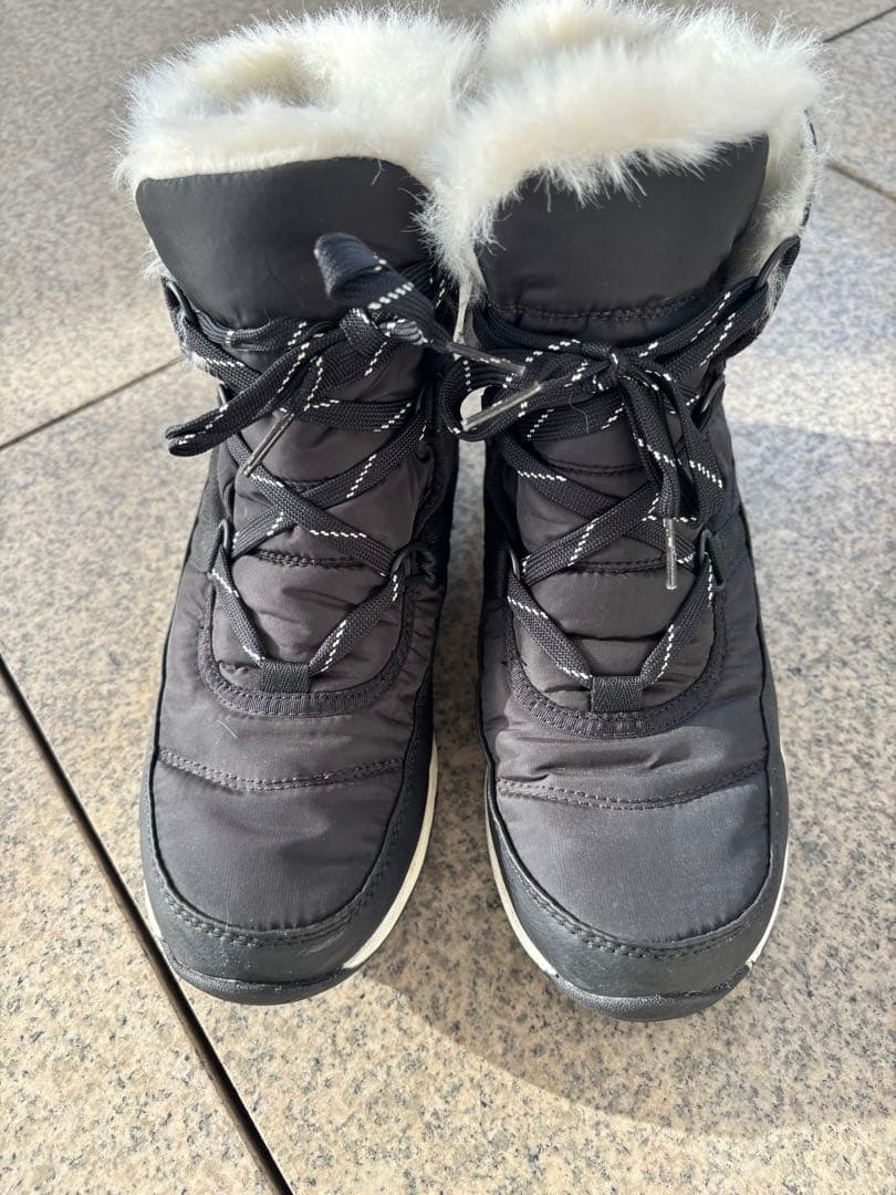 SORELファー付きスノーブーツ ブラック 25