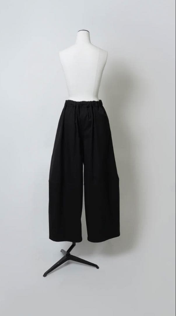 【新品未使用】lohenローヘン　チノパン　ブラック36