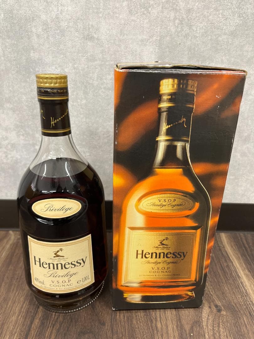 M033 ヘネシー VSOP コニャック　プリヴィレッジ 1L 40％