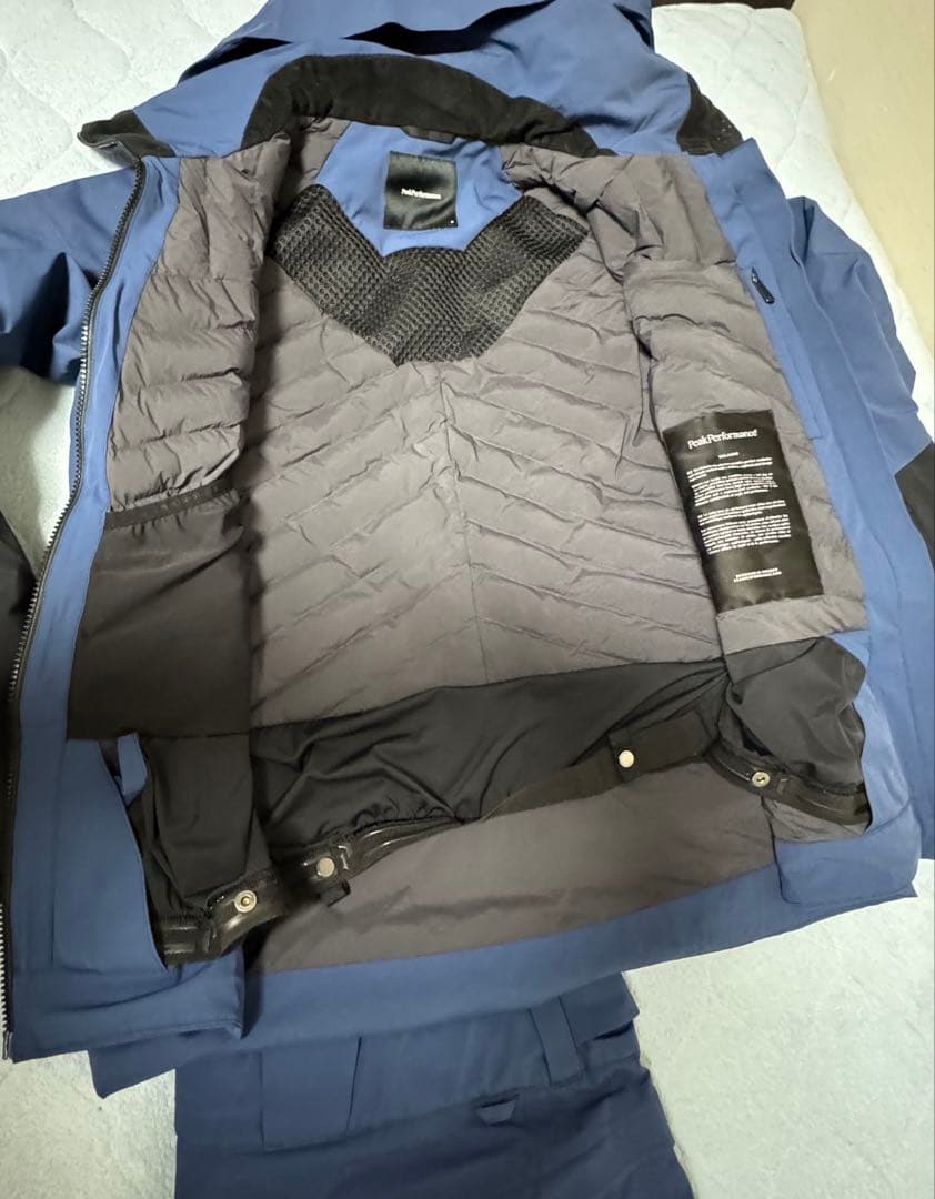 値下　美品　ピークパフォーマンス 綿入　ブルーシャドウＭ