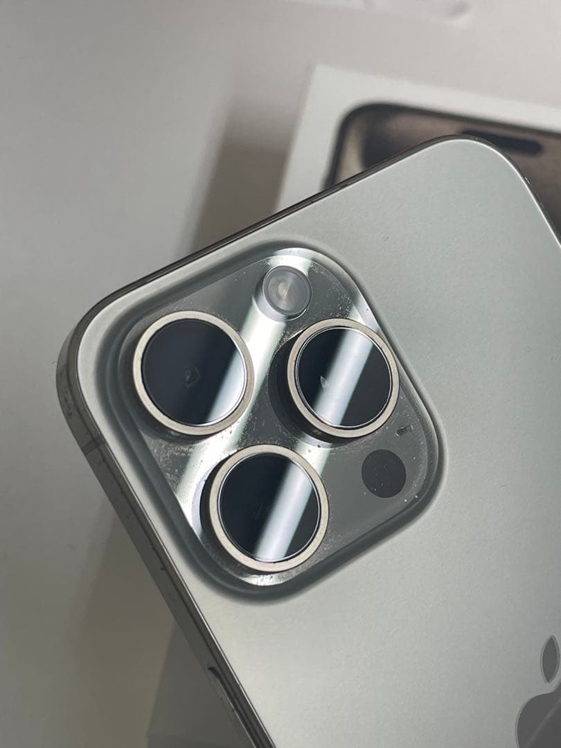 Apple iPhone 15 Pro MAX 1TB シルバー 本体