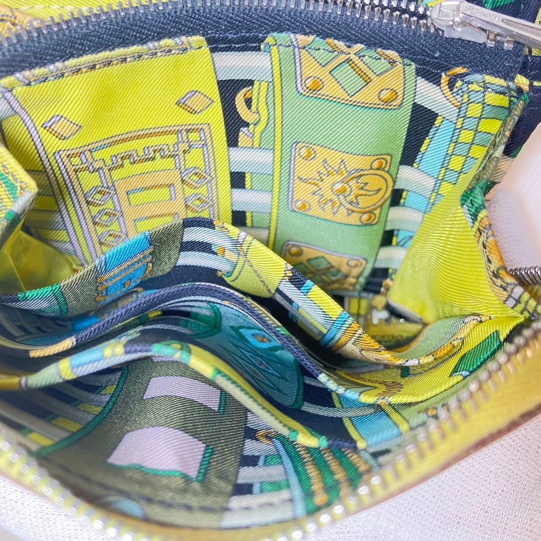 HERMES エルメス アザップ シルクイン コンパクト C刻印