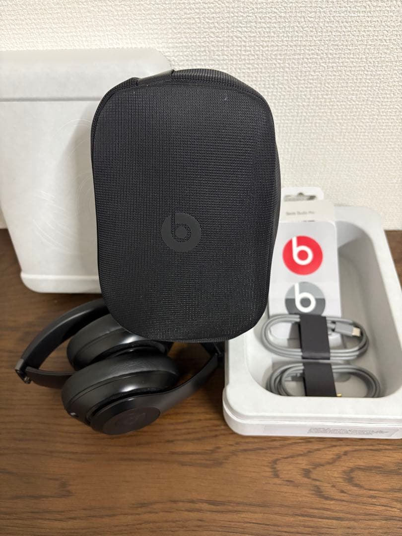 Beats Studio proワイヤレスヘッドフォン ブラック ケース付き