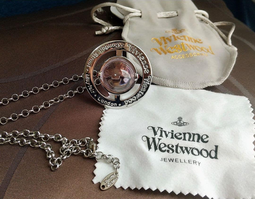 Vivienne Westwood ネックレス ピンク