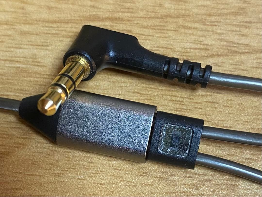 イヤホン Sennheiser IE 300