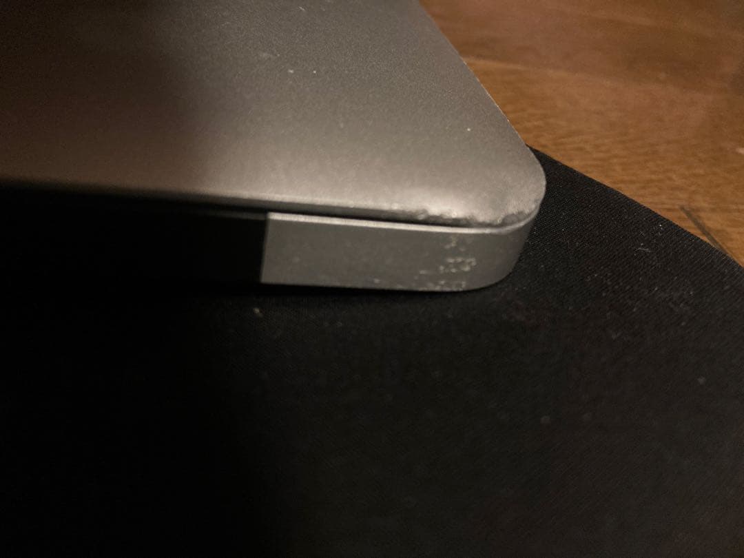 【1/31一杯まで】 MacBook Air 11inch充電器付き