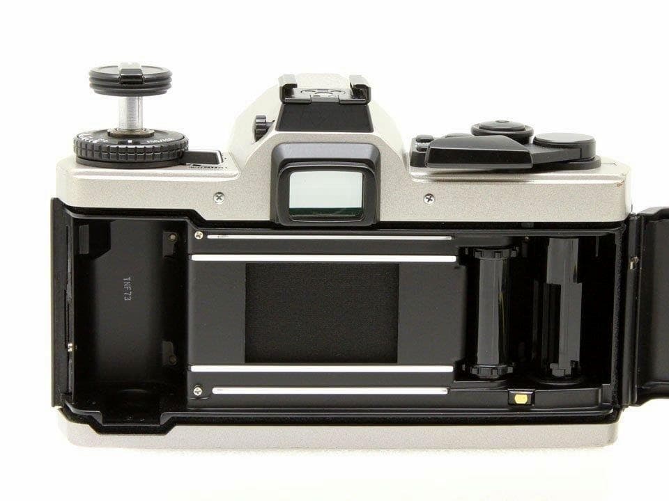 Olympus OM-4 Ti チタンボディ 一眼レフフィルムカメラ オリンパス