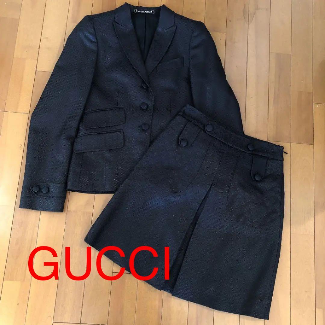 GUCCI シルク混スーツ　美品