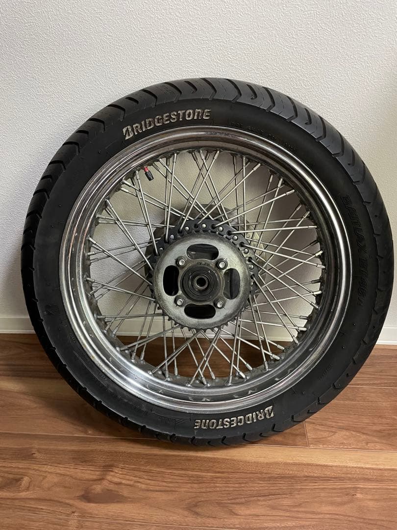 ヘイスト250 リヤホイール　18インチ