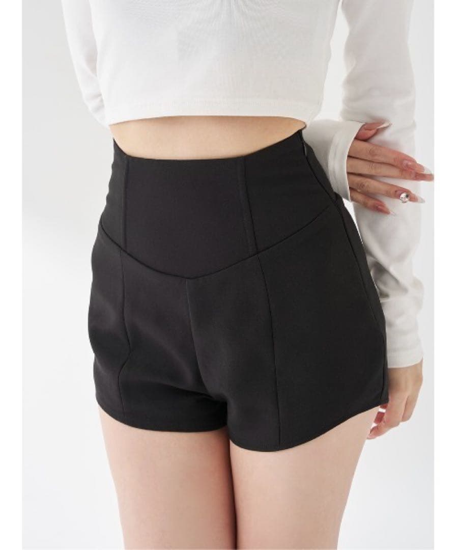 Darich ダーリッチ 美シルエットショートパンツ ブラック FL