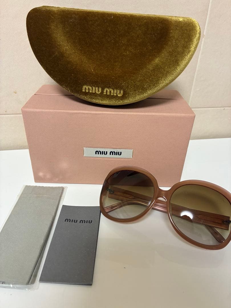MIU MIU ブラウン　サングラス