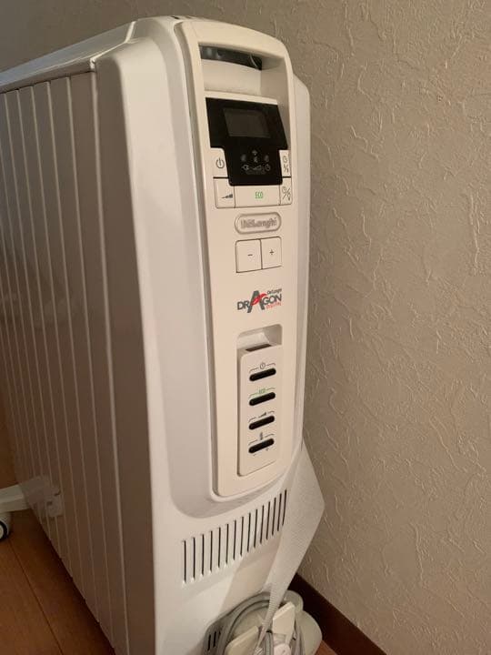 デロンギ　オイルヒーター　ホワイト