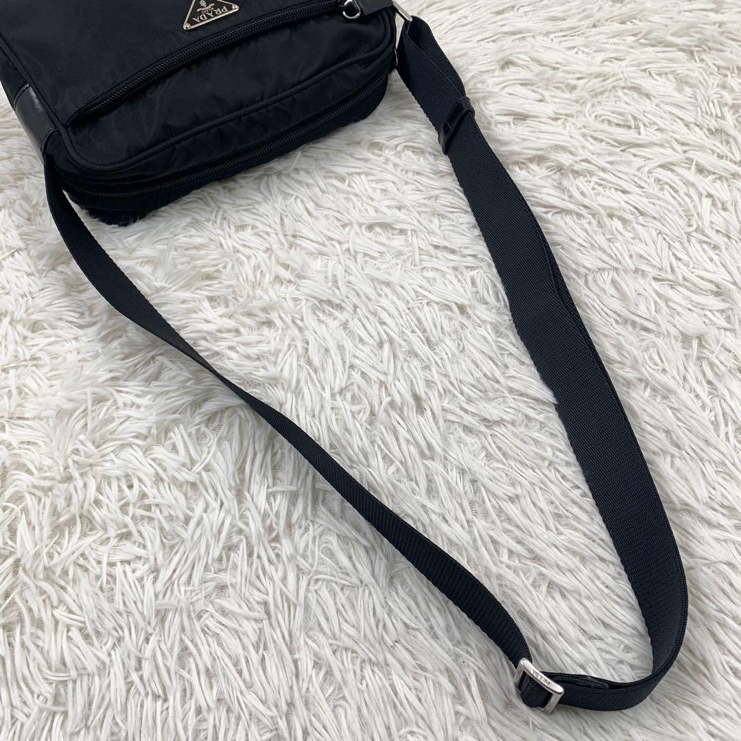 【✨極美品✨】プラダ カメラバッグ 三角ロゴ ナイロン レザー ブラック