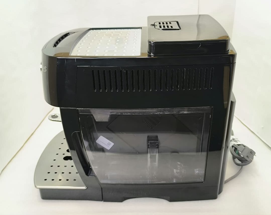 デロンギ　コンパクト全自動コーヒーマシンマグニフィカS ECAM22112B　3