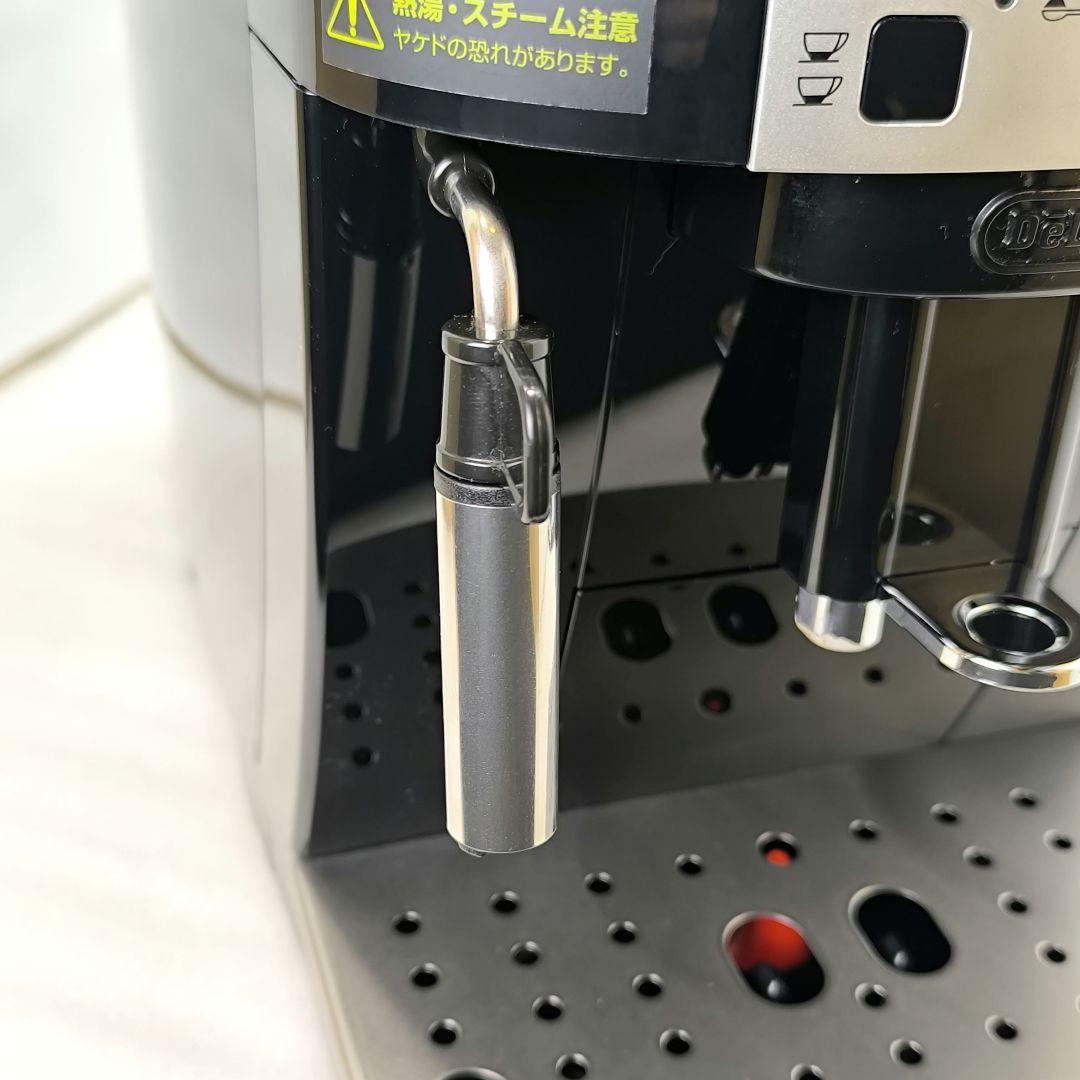 デロンギ　コンパクト全自動コーヒーマシンマグニフィカS ECAM22112B　3