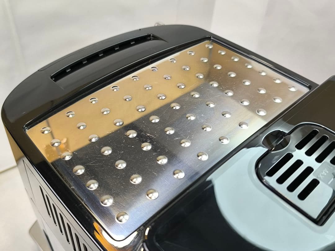 デロンギ　コンパクト全自動コーヒーマシンマグニフィカS ECAM22112B　3