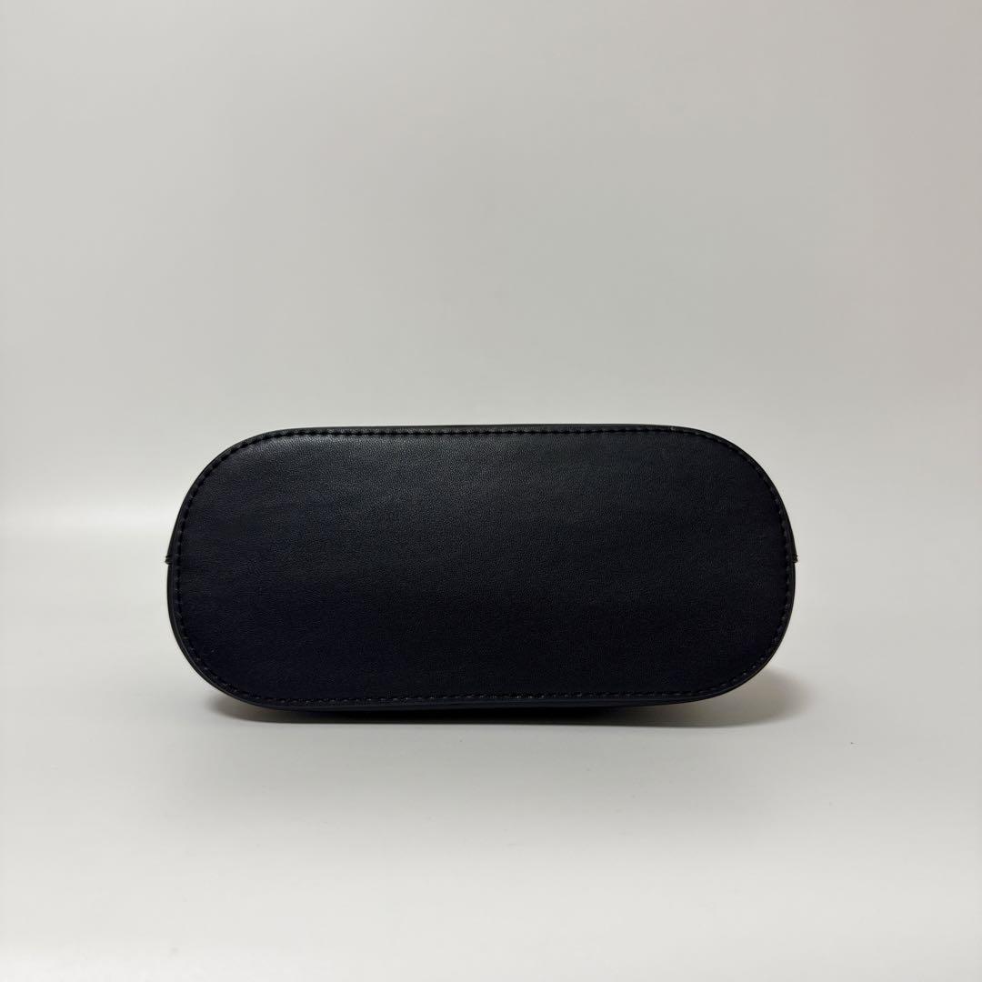 【24時間以内発送】VASIC ラフィア　トートバッグ　ショルダーバッグ