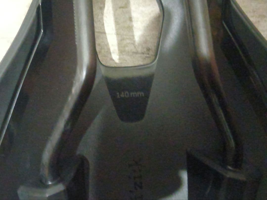 フィジーク fizik VENTO ARGO R1 140mm カーボンレール