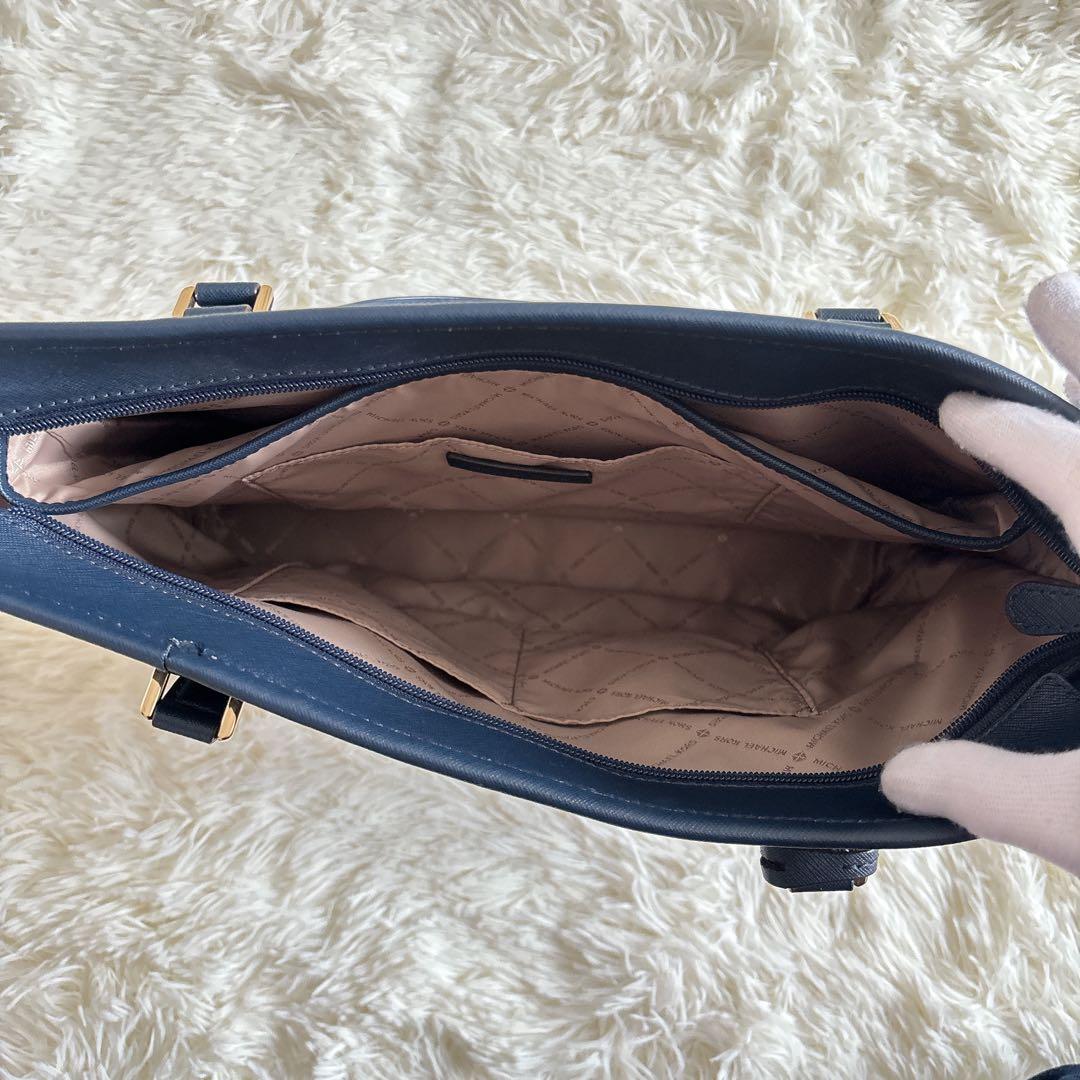 ✨マイケルコース トートバッグ ネイビー A4 チャーム付き ビジネスバッグ