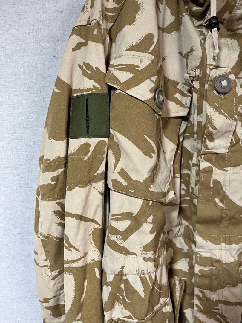 古着 イギリス軍 モッズコート デザートカモ ユーロミリタリー フーデットコート