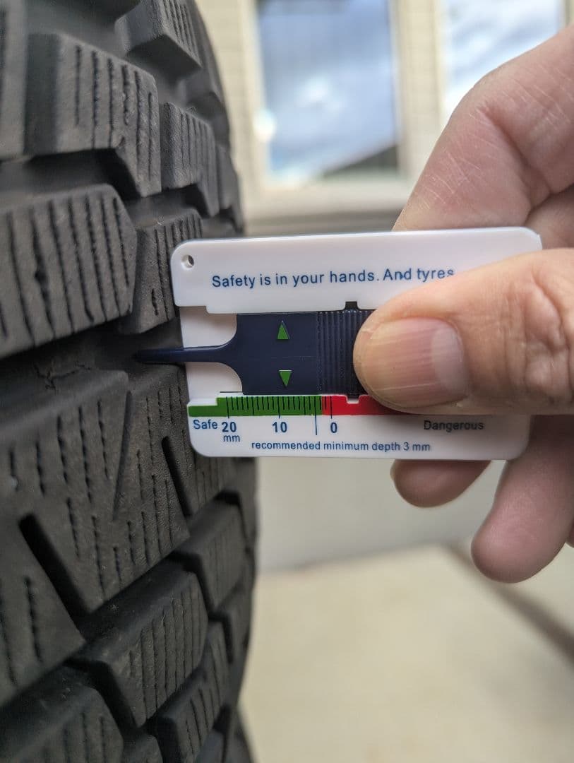 【値下げ】jlラングラー MKW MK-46 　スタッドレス4本セット