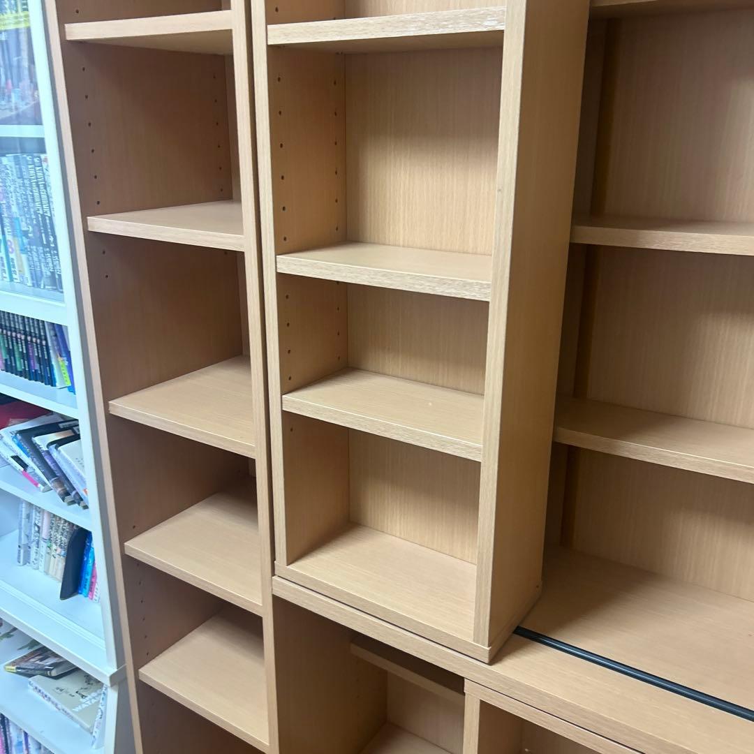 スライド式　書棚　本棚　少年コミック