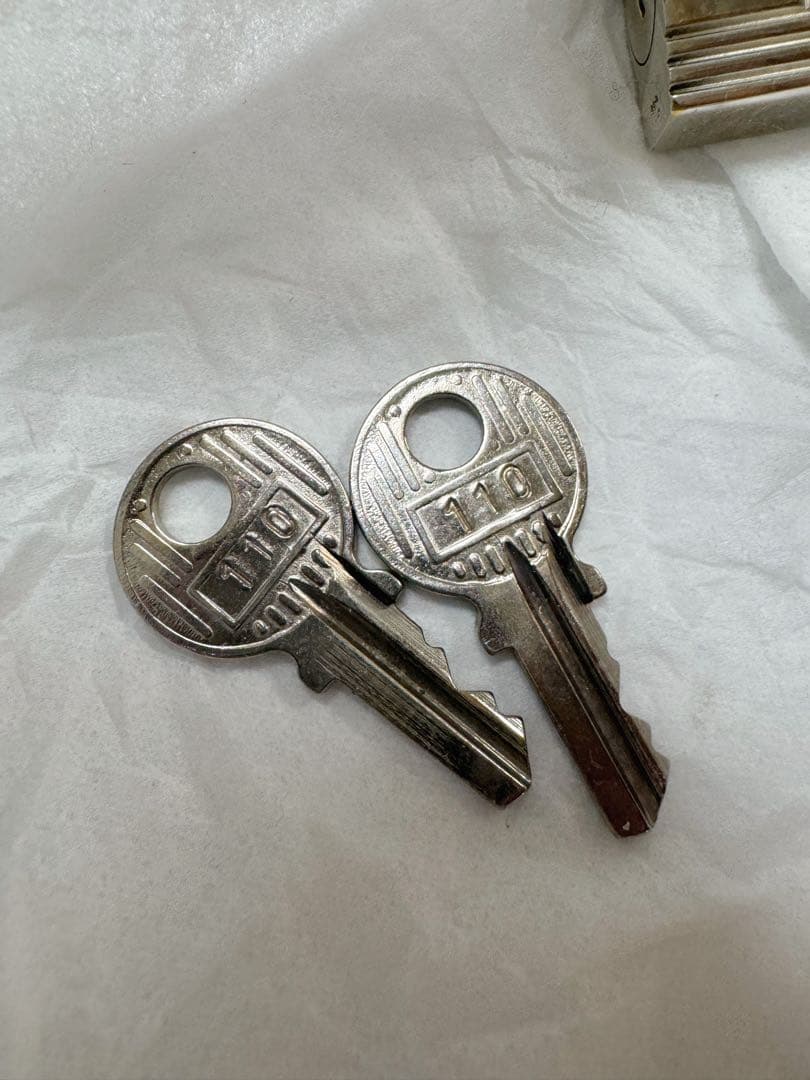 HERMESエルメス カデナ 南京錠 シルバー110番