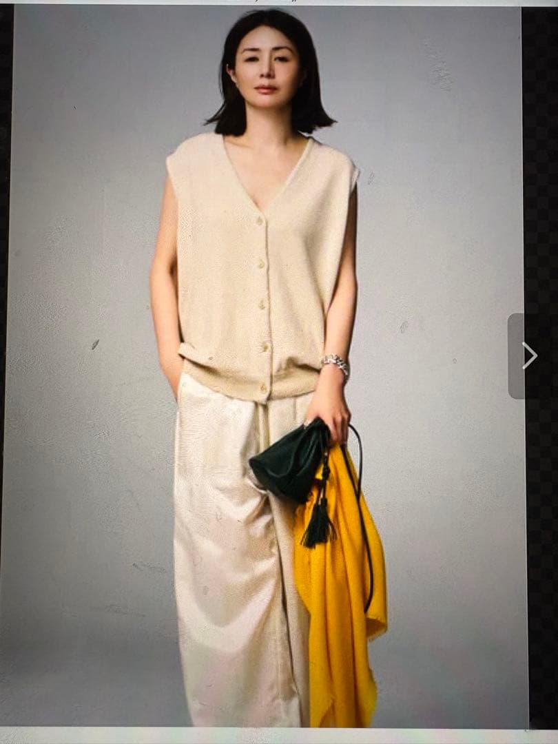 井川遥loinロワンカシミヤベスト